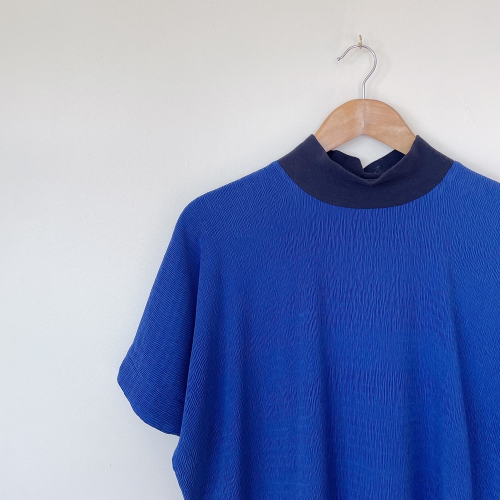 Alpha60 Colorblock Dress - Picture 2 of 3